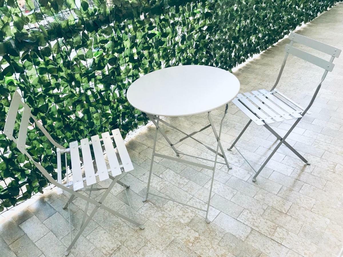 Bellhome 3 - Elegante Appartamento Nel Centro Di Bari Exteriér fotografie