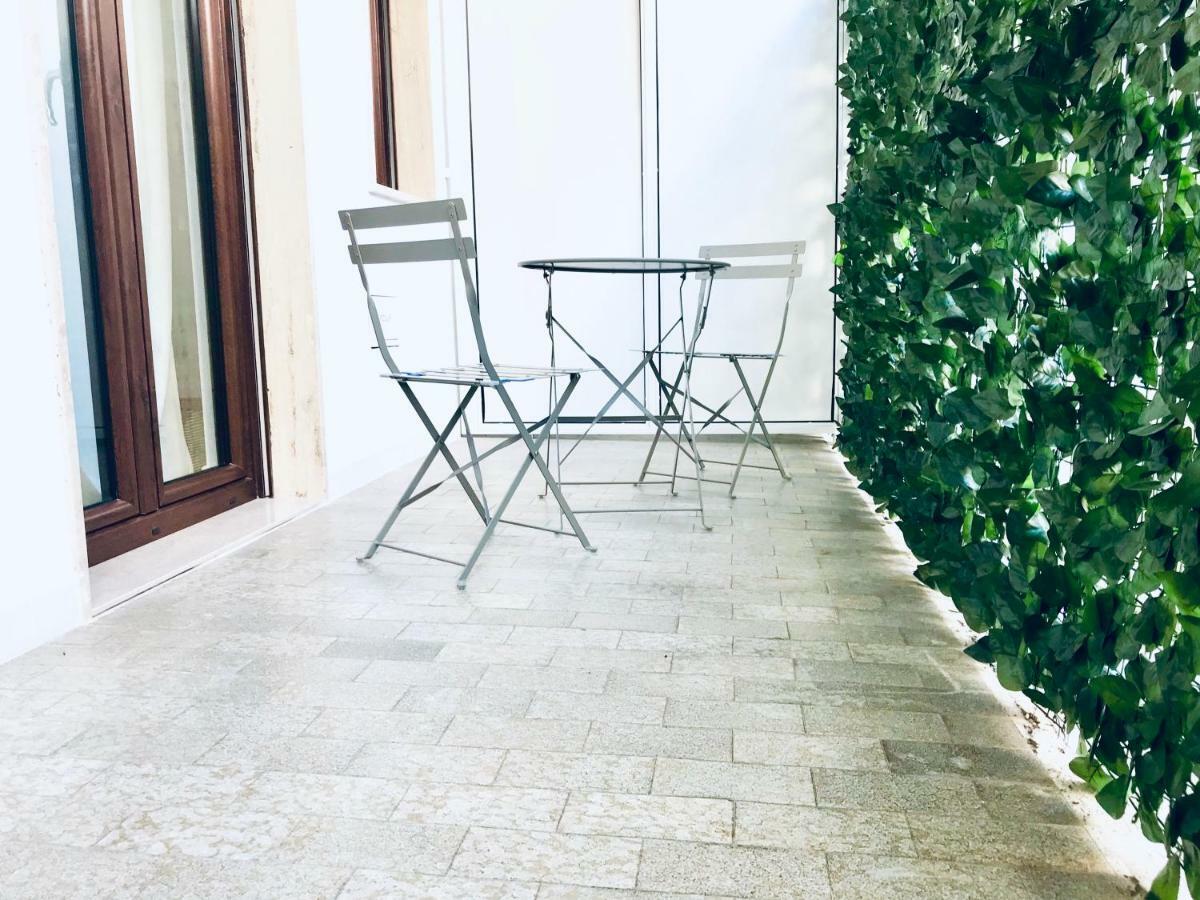 Bellhome 3 - Elegante Appartamento Nel Centro Di Bari Exteriér fotografie
